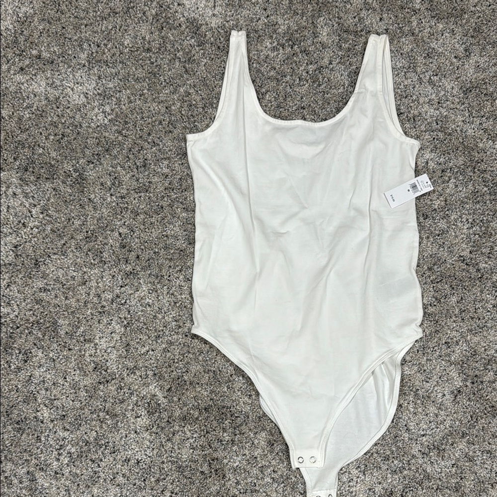 GAP White Tank Top Classic Design